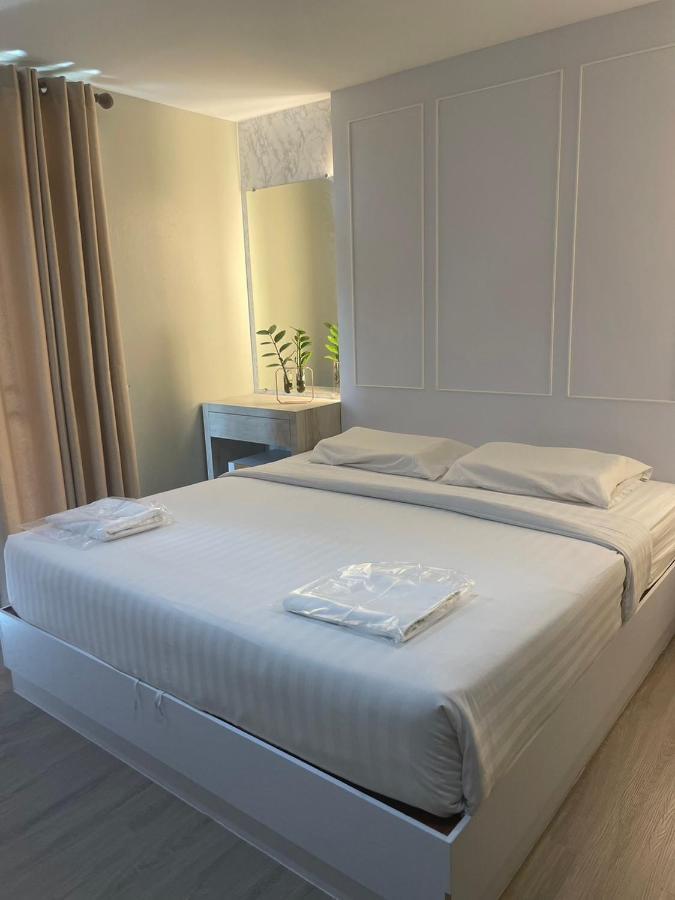 Carpediem Hotel Rayong Esterno foto
