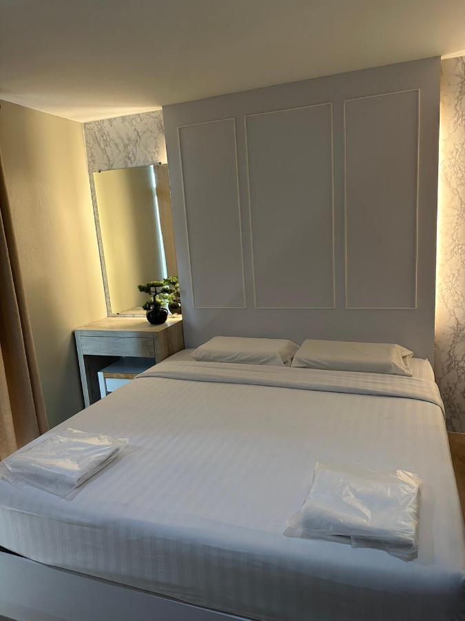 Carpediem Hotel Rayong Esterno foto