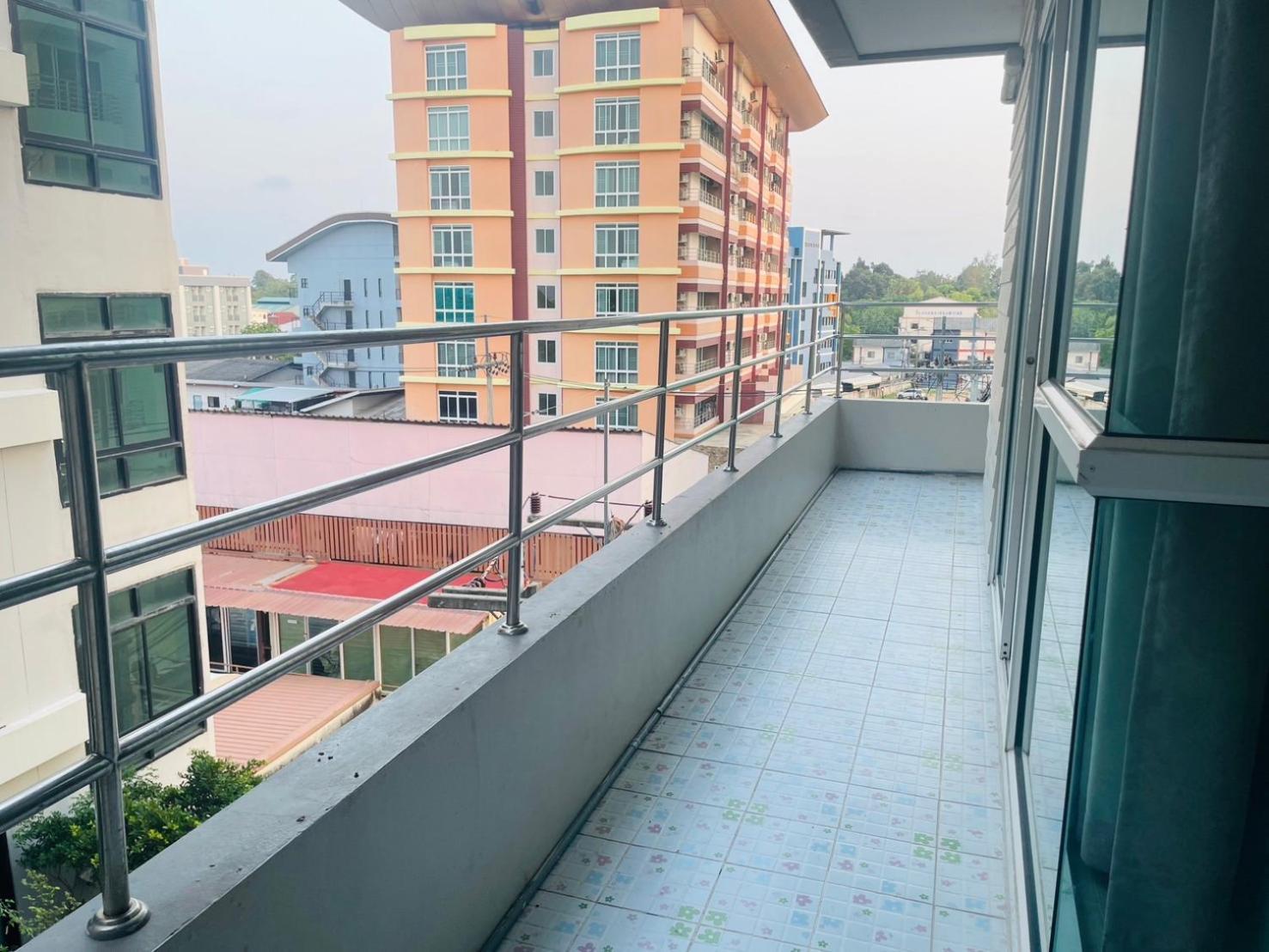 Carpediem Hotel Rayong Esterno foto